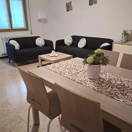 Lario Promenade: Family Friendly In