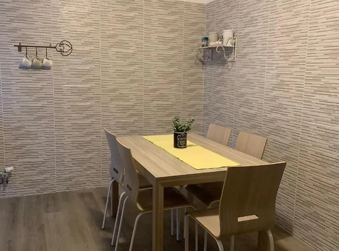 Lario Promenade: Family Friendly In Daire Como