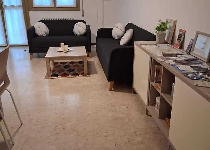 Daire Lario Promenade: Family Friendly In