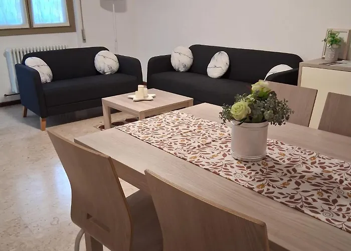 Lario Promenade: Family Friendly In