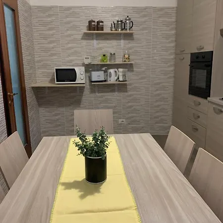 Lario Promenade: Family Friendly In קומו